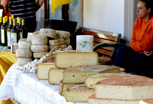 fontina cheese aosta market