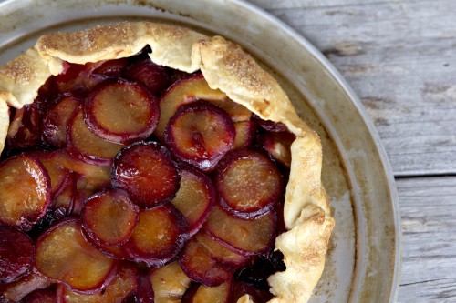 Plum & bourbon cherry pie